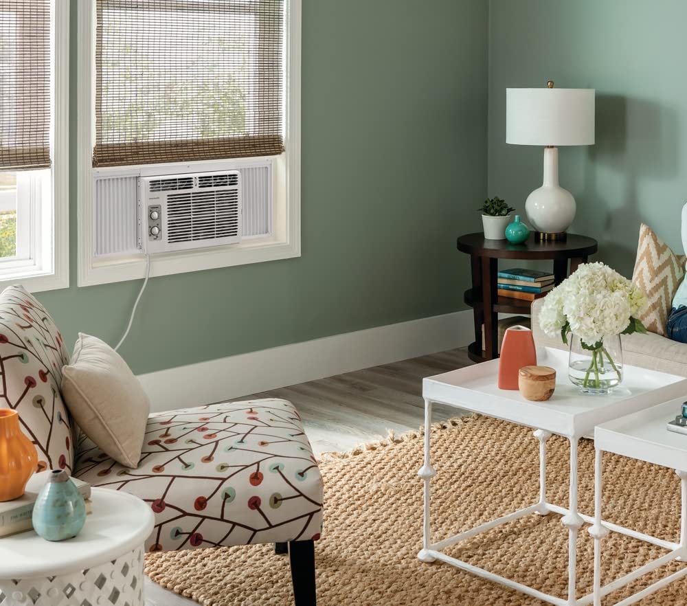 Frigidaire 5.000 BTU Window-Mounted Room Air Conditioner